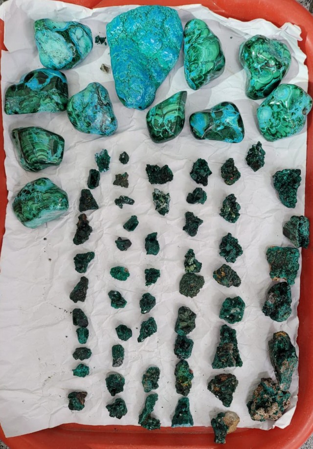 Решил разнообразить ленту камни