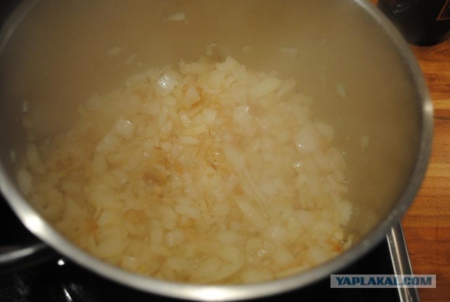 Айсбайн с ананасовой капустой.