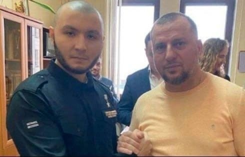 Ряженые атакуют