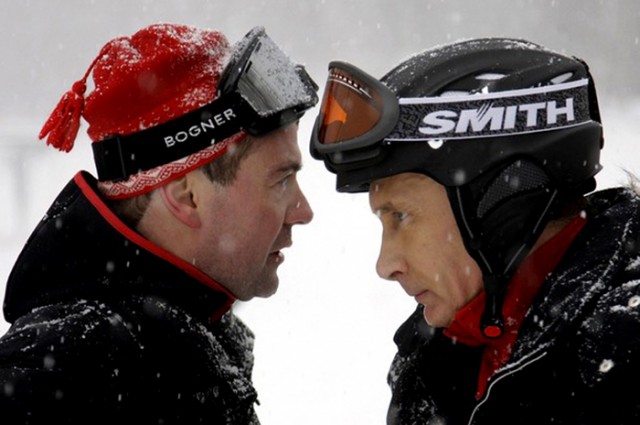 Их начали бить на улицах