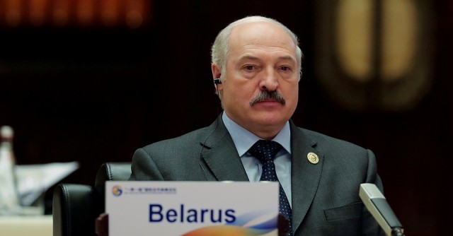 Лукашенко поручил полностью перекрыть границу Белоруссии с Украиной