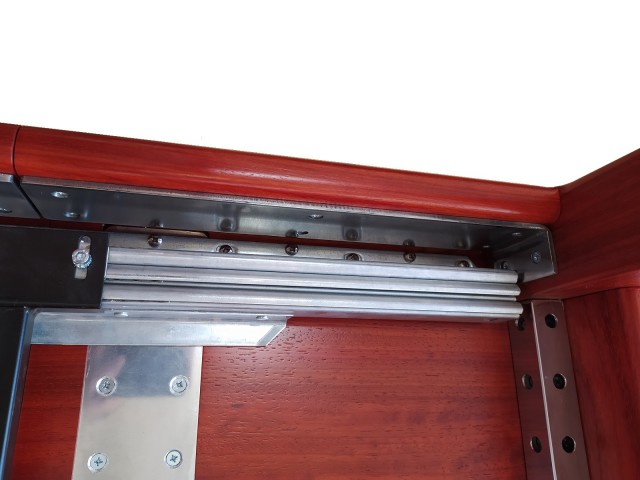 Стол а-ля за 300 тысяч