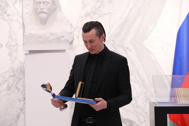 Олег Абрамов из RADIO TAPOK получил премию от ФСБ