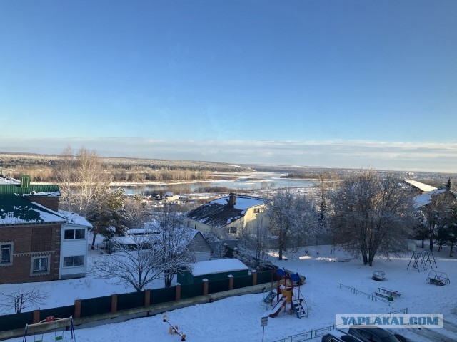 А давайте накидаем вид из своего окна