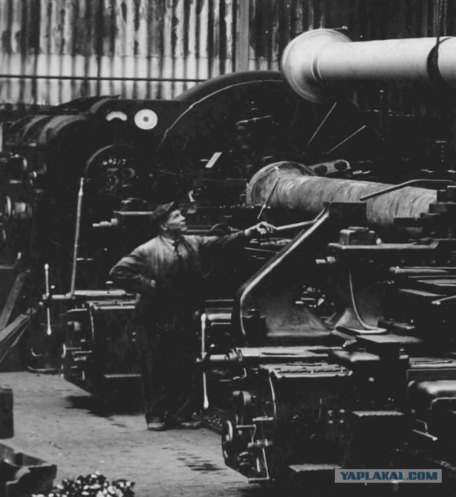 Гигантский токарный станок