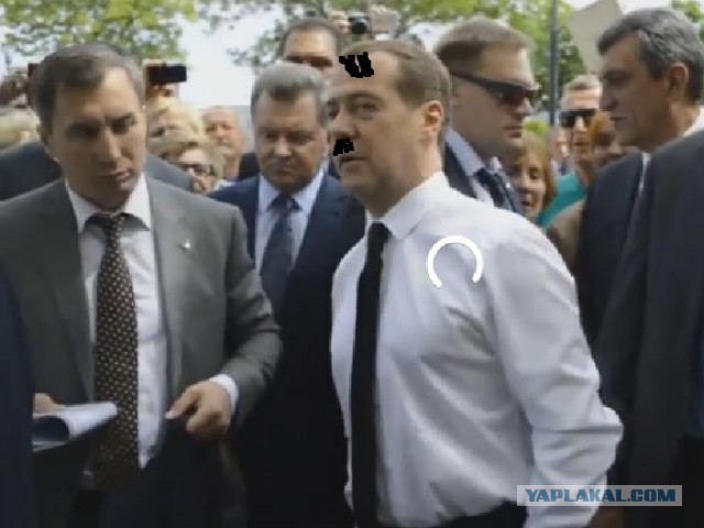 Реакция россиян на знаменитую "крымскую фразу" Медведева поразила западные СМИ