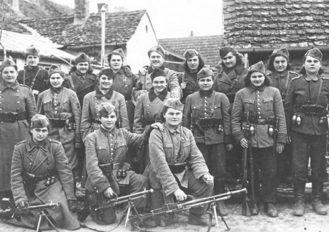 История в фотографиях