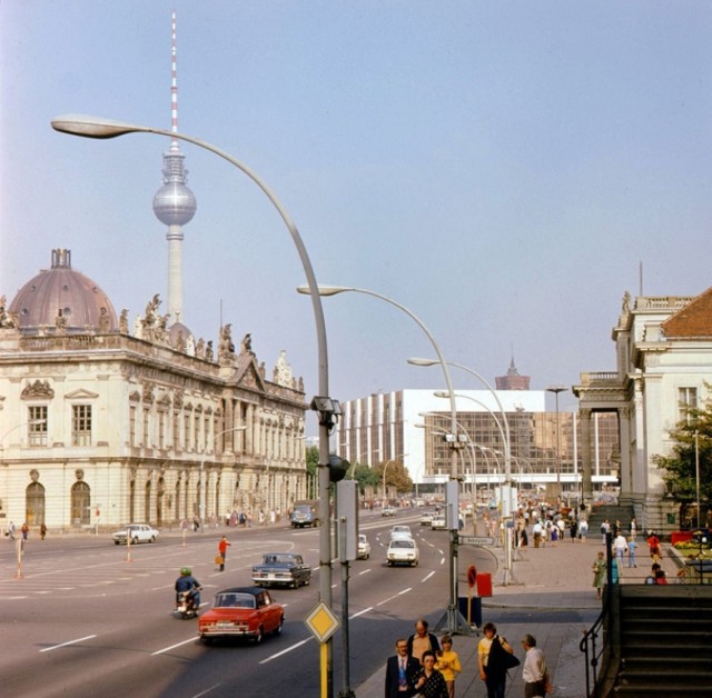 Улицы мира в 1970 году. Какими они были полвека назад