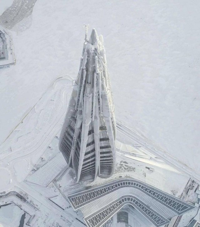 Лахта Центр - самая большая "сосулька" в Европе