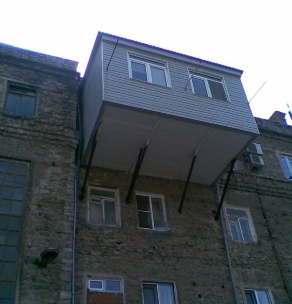 И однокомнатная превращается...