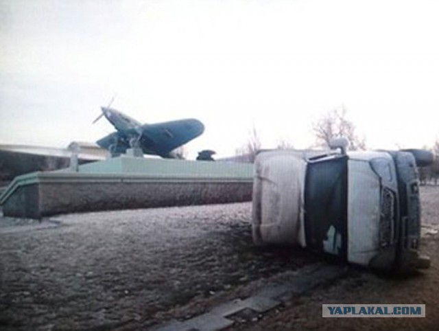 В Крыму возведено более половины опор строящегося Керченского моста