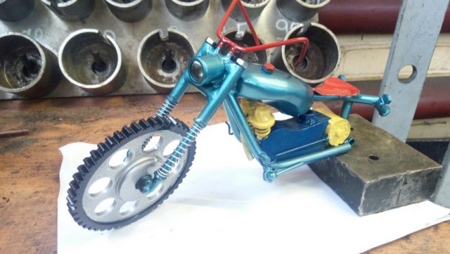 Чем занимаются слесаря, в свободное от работы время