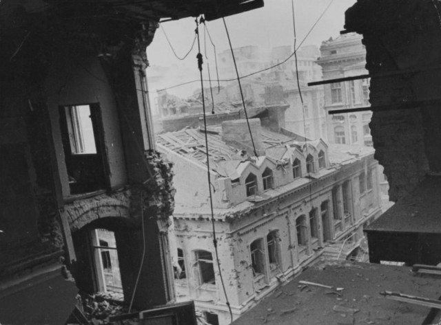 Фотографии связанных с историей Красной и Советской Армии.