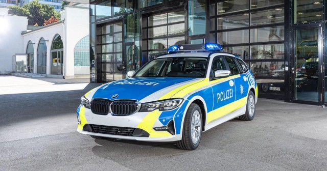 Туристов избили в Грузии и обозвали "шлю*ами"