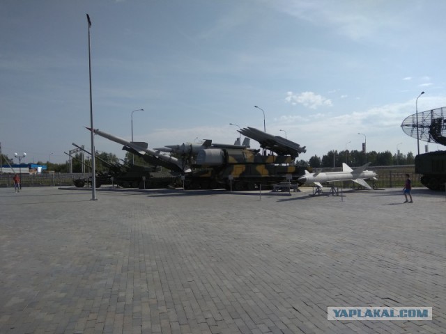 Сходили с сыном в музей военной техники в Верхней Пышме