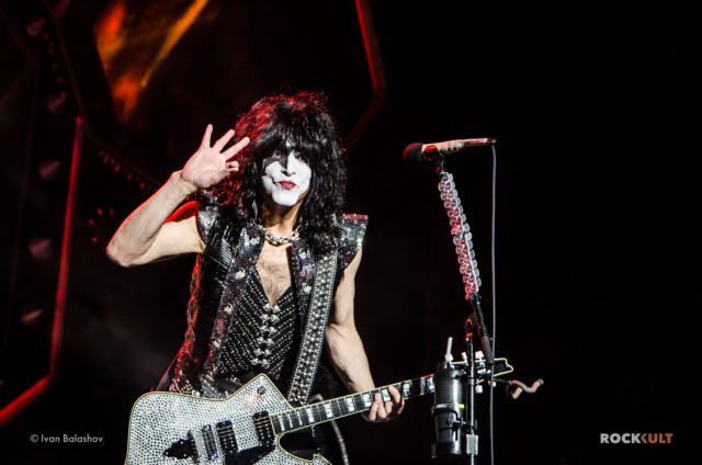 Kiss - Dynasty. История создания