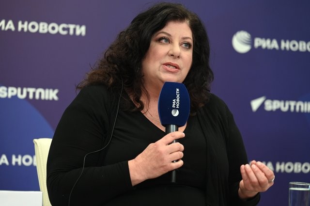 Экс-сотрудница Сената, обвинившая Байдена в сексуальном насилии, сбежала в Россию просить гражданство у Путина.