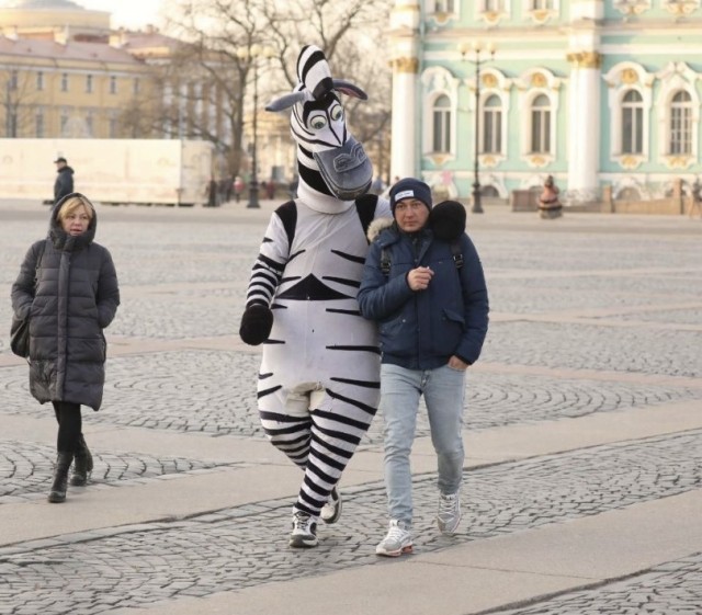 В Москве на Патриарших прудах орудуют фотогангстеры