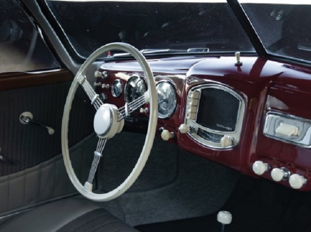 70 лет Porsche. Красивых автофото пост