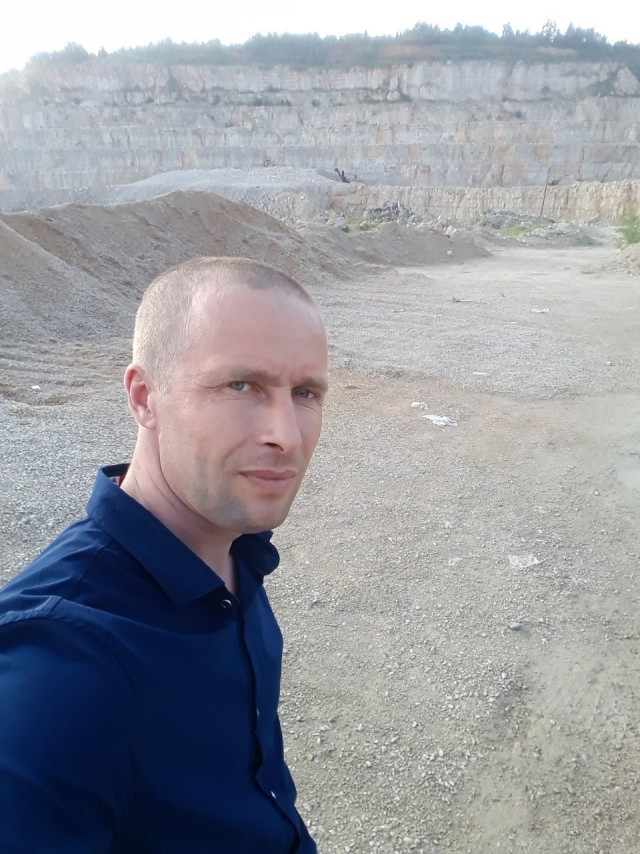 «Я их на кухне поймала»: сотрудник ДПС со своим приятелем полгода занимались сексом с 12-летним ребенком