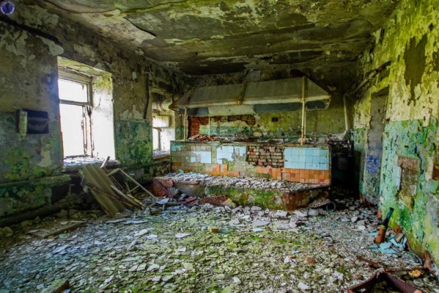 Заброшенный на о.Кильдин военный городок 2-го дивизиона 616-го ОБРП