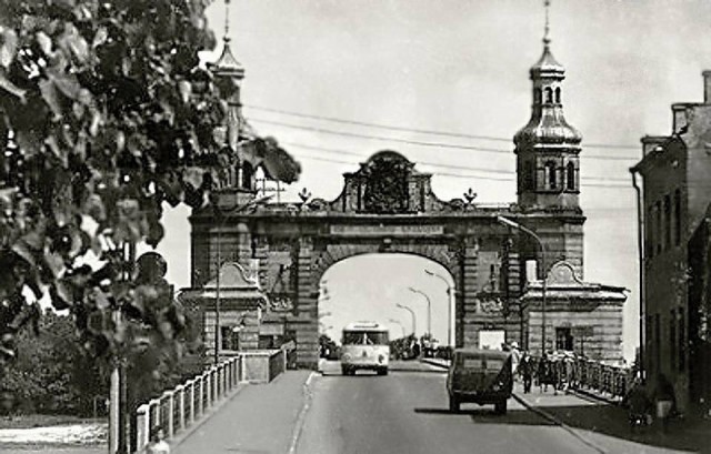 Фотохроника "загнивающего совка". Часть 4
