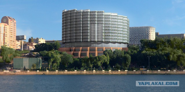 "Москва-Сити": город пустых небоскребов