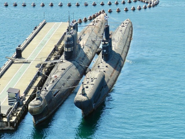 Бывшую украинскую подводную лодку "Запорожье" утилизируют в Севастополе
