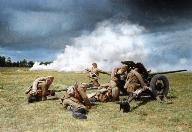 1943 год в фотографиях