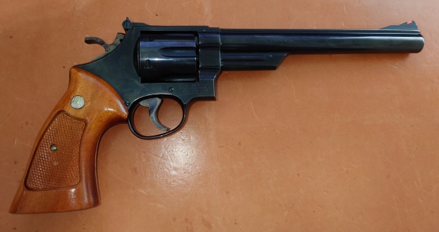 Черная Пятница и Smith & Wesson Model 29-2