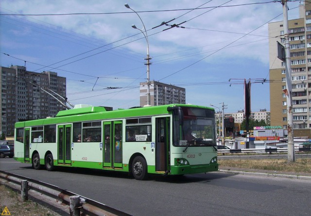 Игра на ЯПе: Угадай АВТО-8