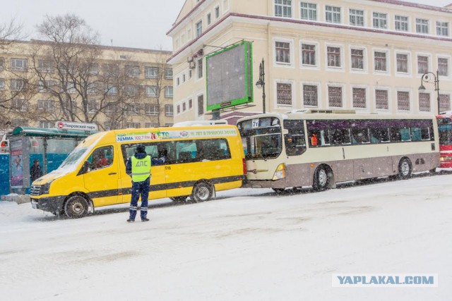 А во Владивостоке снова снежок