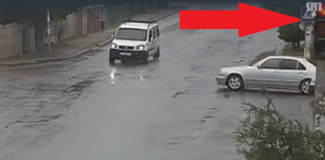 ДТП с переворотом
