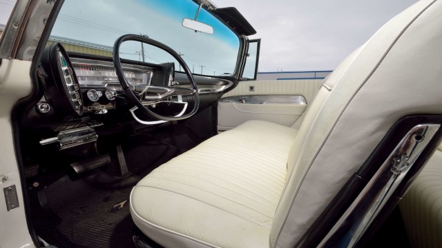 Американцы - 23. 1962 Imperial Crown. Красивых автофото пост