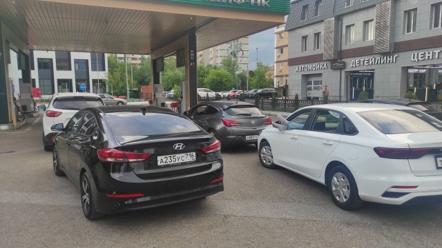 Очередь за бензином