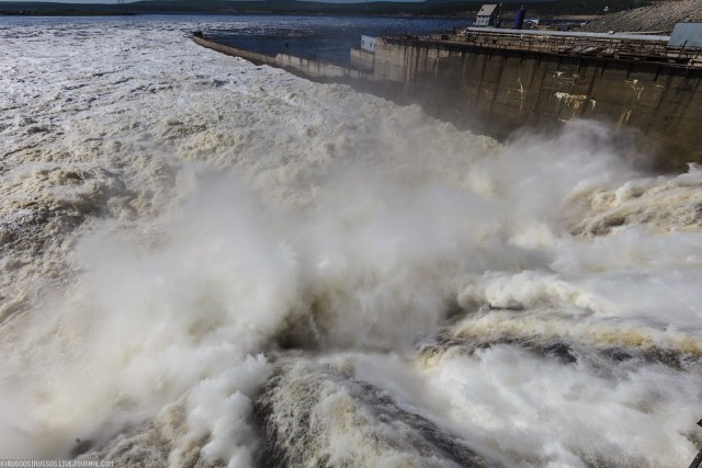 Богучанская ГЭС
