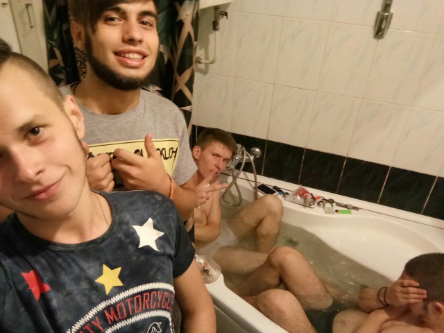 Ужасы и приколы из соцсетей 18+