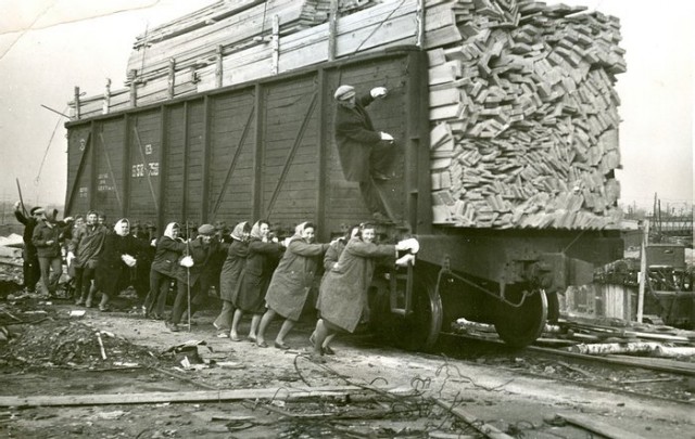 Фотографии из прошлого нашей страны - 6