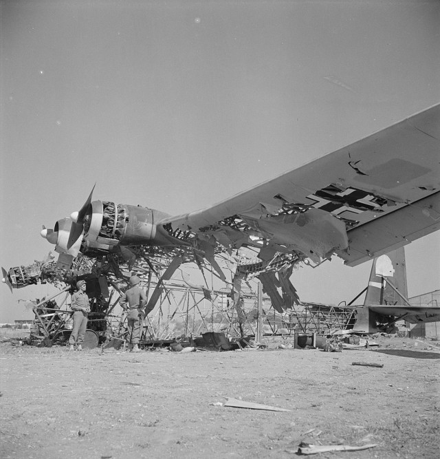Редкие самолеты. Me-323