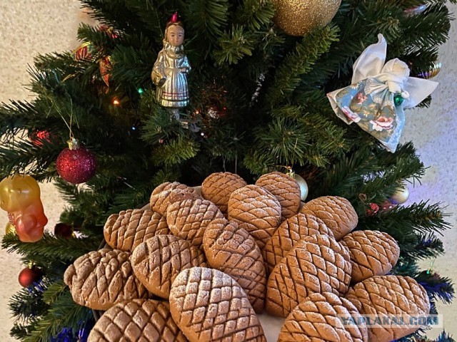 Новогодние вкусные шишки