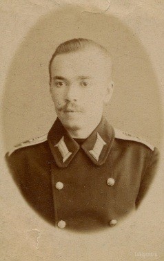 А жен можно? Никаких жен. Чешитесь о сосны. Жизнь и смерть Адмирала Непенина