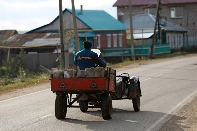 "В России дешевеет только рубль и жизнь человека, а цены растут