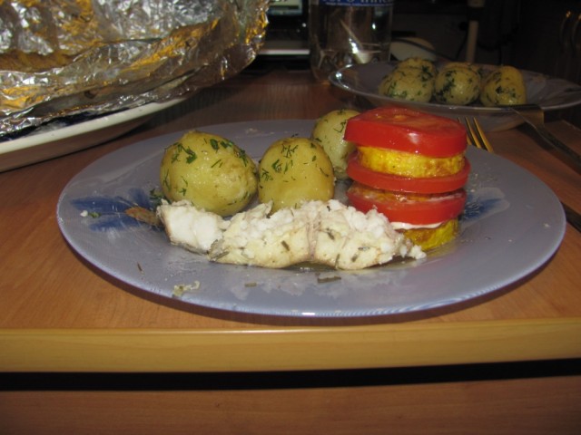 Пятничные посиделки на теплотрассе ©