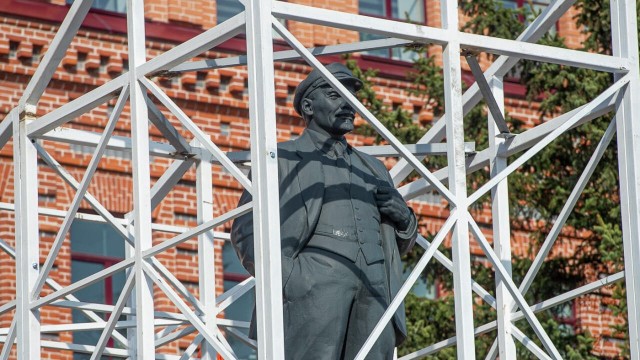 Л - лицемерие?