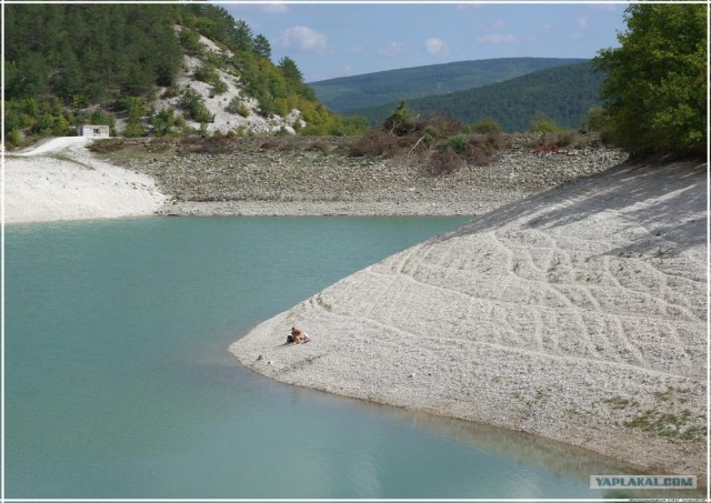Крым. Новоульяновка. Водохранилище.