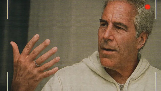 Минюст США выпустил видео, на котором Джеффри Эпштейн признаётся, что не вёл никаких списков