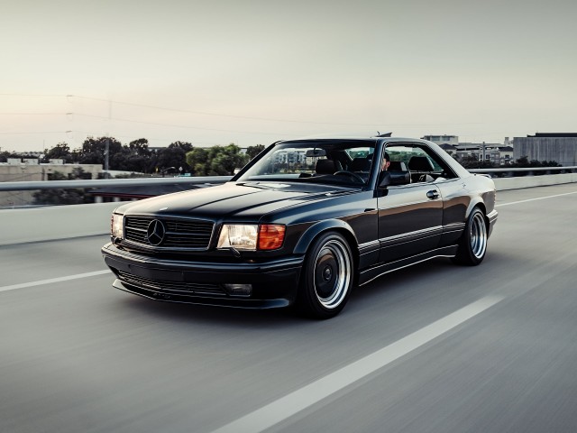 Mercedes-Benz C124 E320 - икона стиля 90-х