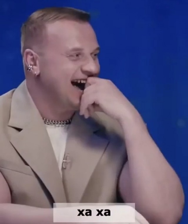 Как будто бы батю на кухню позвали....