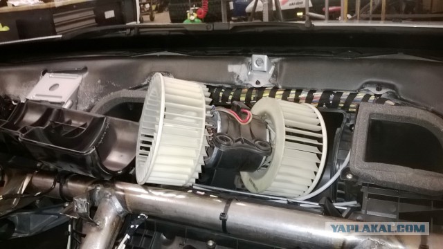 Замена мотора печки БМВ 520