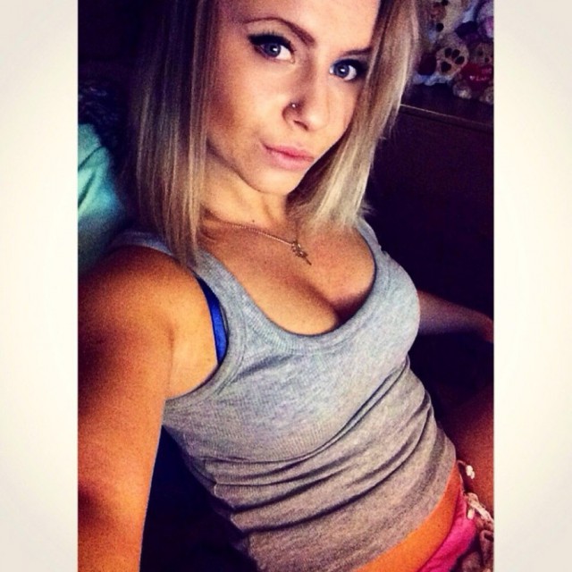 Приятные девушки из сети